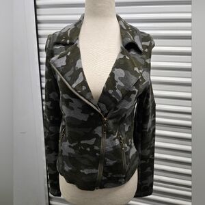 Tart Collections Camo Moto Jacket – Women’s Size M, Soft Stretch Knit Zip Front